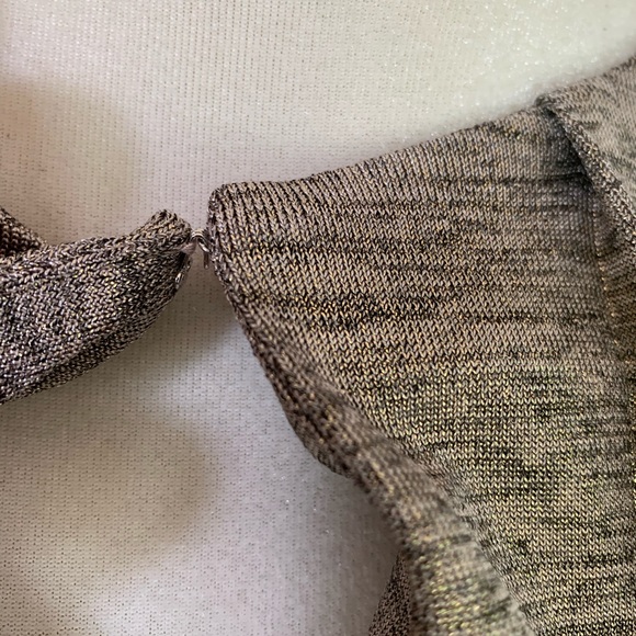 LIZ CLAIBORNE SHIMMERY SLEEVELESS TOP - Picture 10 of 11